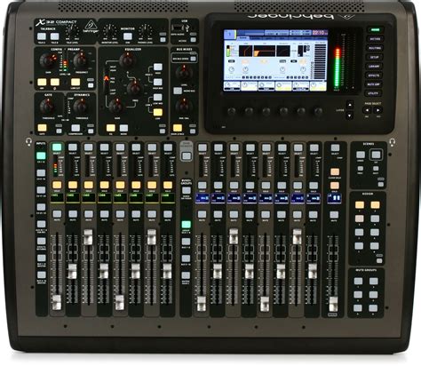 Behringer X32 VS Midas M32 (quick comparison).